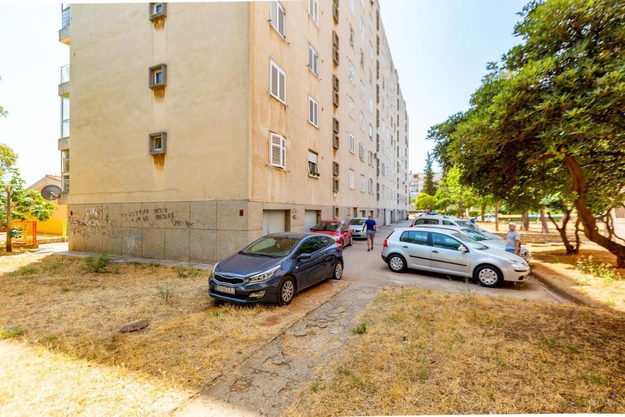 Boki 4 Apartment ซาดาร์ ภายนอก รูปภาพ